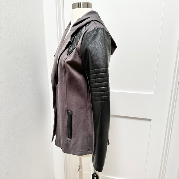 BLANC NOIR Hooded Single-Button Moto Jacket - Picture 8 of 14